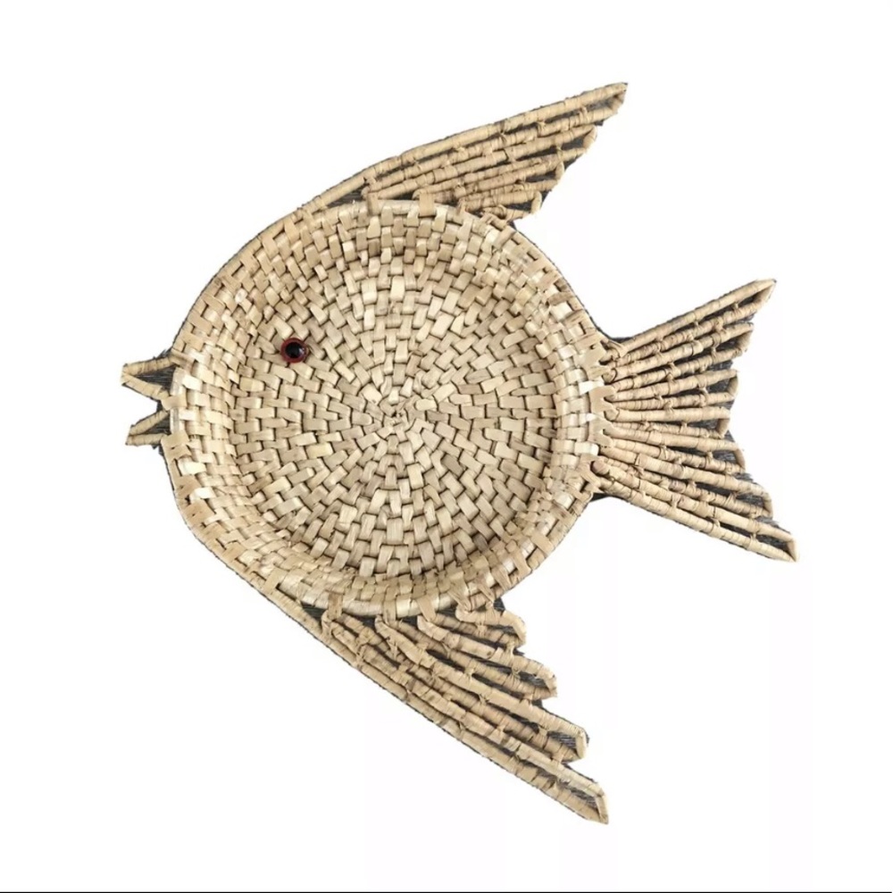 Wicker Angel Fish - Picture 1 of 5